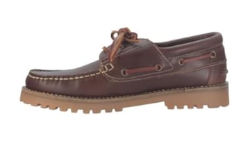 Zapato nutico para hombre en color camel disponible en Amazon