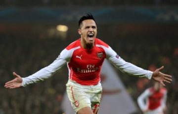 Alexis Sánchez marcó su gol 30 en lo que va del año. Es su mejor campaña en el profesionalismo.