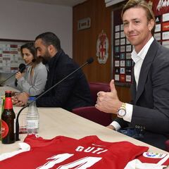 Guti: "A mí me preocupa el Almería, no el Real Madrid"