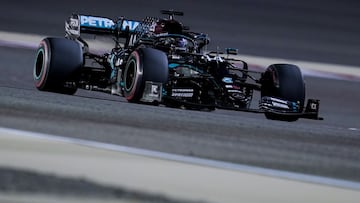 27 November 2020, Bahrain, Sakhir: British Formula One driver Lewis Hamilton of Mercedes-AMG Petronas drives during a practice session of the Formula 1 Bahrain Grand Prix at Bahrain International Circuit. Photo: James Gasperotti/ZUMA Wire/dpa
 27/11/2020 ONLY FOR USE IN SPAIN