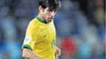 Juninho Pernambucano.