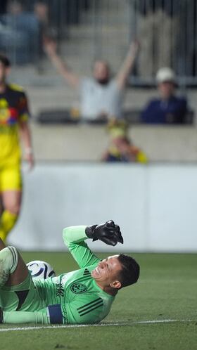 América's game against the Philadelphia Union was overshadowed by a first-half injury to Malagón, who was expected to start for El Tri at the World Cup.