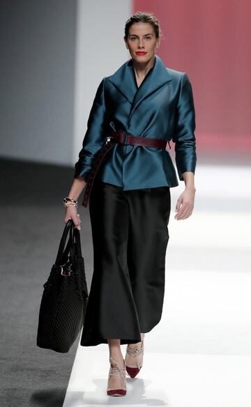  La gimnasta Lourdes Mohedano durante el desfile de Ulises Merida en la cuarta jornada de la Mercedes Benz Fashion Week de Madrid.