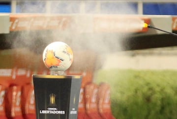 Junior de Barranquilla y Barcelona de Guayaquil se enfrentaron en el estadio Metropolitano por la penúltima fecha del Grupo A de la Copa Libertadores.