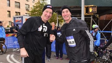 Chris Mullin y Adam Silver, con el testigo del relevo.