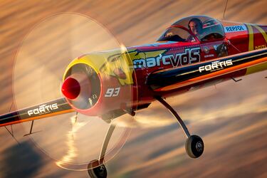 España se refuerza para pelear el Mundial de vuelo acrobático