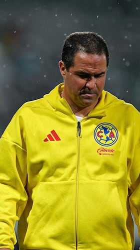 Andre Soares Jardine head coach of America during the 13th round match between Santos and America as part of the Liga BBVA MX Varonil, Torneo Clausura 2026 at TSM Corona Stadium, on April 04, 2026 in Torreon, Coahuila, Mexico.