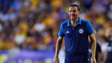 Diego Testas head coach of Cruz Azul during the Semi-final second leg match between Tigres UANL and Cruz Azul as part of the Liga BBVA MX Femenil, Torneo Apertura 2025 at Universitario Stadium, on November 16, 2025 in Monterrey, Nuevo Leon, Mexico.