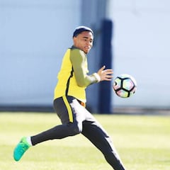 Gabriel Jesús admira a Alexis: "Es un crack; sería un honor jugar con él"