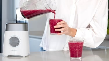 La batidora de vaso perfecta para el verano prepara gazpacho, salmorejo y pica hielo por menos de 40 euros