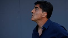 El auto de Gustavo Quinteros fue apedreado en La Florida: así quedó