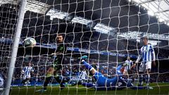 Loren marca a la Real Sociedad en Anoeta jugando con el Real Betis. 