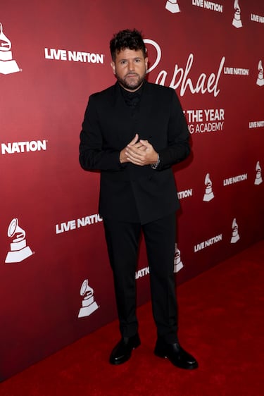 Pablo López posa en la alfombra roja de la gala 'Persona del Año' de los Latin Grammy 2025.