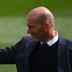 Zidane se gana seguir