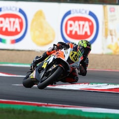 Chloe Jones logra su primera pole