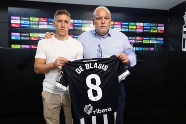 De Blasis: “Vuelvo para ayudar a pelear por el ascenso”