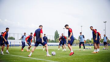 Los internacionales españoles, durante el último entrenamiento previo a la final de la Nations League.