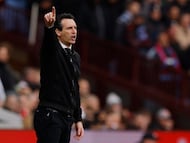 Emery reacciona durante el partido de Premier League contra el Arsenal.