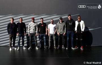 Audi ha hecho entrega hoy de los nuevos coches oficiales a la primera plantilla del Real Madrid.