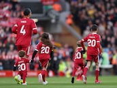 El hermoso momento entre Virgil van Dijk y los hijos de Diogo Jota