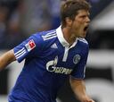 Huntelaar le da el triunfo al Schalke ante el Hamburgo