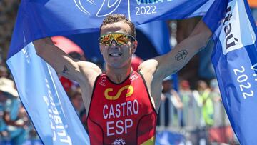 David Castro celebra su primer triunfo en Copa del Mundo de Triatlón.