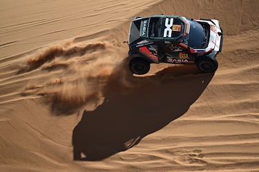 Joao Ferreira y Filipe Palmeiro de Toyota Gazoo Racing SA en acción durante la etapa 8, de la 48.ª edición del Rally Dakar 2026.
