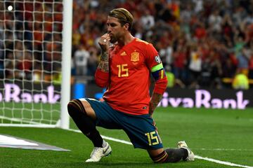 1-0. Sergio Ramos celebr¨® el primer gol que marc¨® de penalti.
