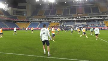 Multitudinario entrenamiento de España antes de medirse a Malta