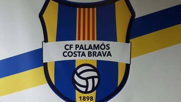 17/05/16 FUTBOL
 NUEVO ESCUDO LLAGOSTERA PALAMOS