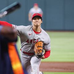 Cubano Yordan Álvarez le pega jonrón a japonés Shohei Ohtani y los Astros vencen a los Angels