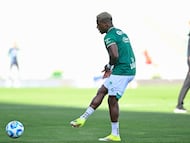 Cristian Dajome of Santos during the 6th round match between Santos and Mazatlan FC as part of the Liga BBVA MX, Torneo Clausura 2026 at TSM Corona Stadium, on February 15, 2026 in Torreon, Coahuila, Mexico.