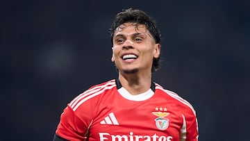 PORTO, PORTUGAL - JANUARY 14: Richard Rios of SL Benfica reacts during Taça de Portugal Quarterfinals match between FC Porto and SL Benfica at Estadio do Dragao on January 14, 2026 in Porto, Portugal. (Photo by Jose Manuel Alvarez Rey/Getty Images)