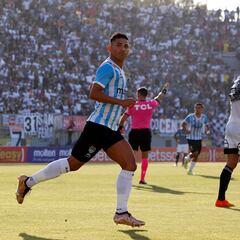 El partido más especial de Flores: tirón de pelo, golpes, pifias y aplausos