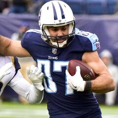 Patriots eligen a Decker para suplir a Matthews