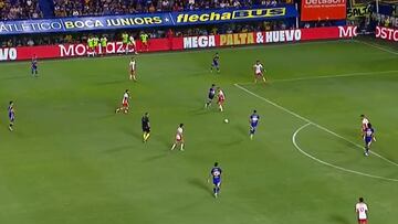 Carlos Palacios anotó su primer gol por Boca y La Bombonera explotó con el chileno: ojo al festejo