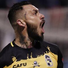 Mauricio Pinilla enfrentará por primera vez al club que lo formó