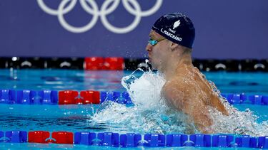 Paris 2024 Olympics - Swimming - Mixed 4 x 100m Medley Relay Final - Paris La Defense Arena, Nanterre, France - August 03, 2024. Leon Marchand of France in action REUTERS/Clodagh Kilcoyne