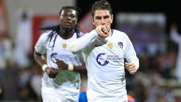 Jonathan Soriano celebra uno de los goles que consiguió con el Al Hilal saudí.