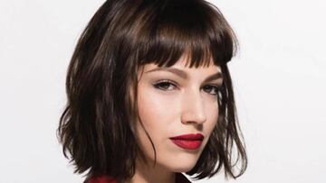 ?rsula Corber¨® en una imagen promocional de Maybelline.