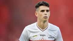 Oscar deja el futbol tras sufrir un paro cardiaco