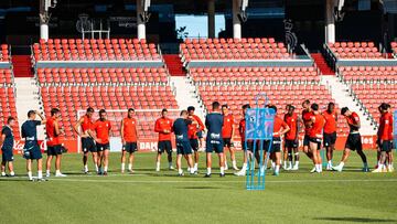 Sesión de entrenamiento del RCD Mallorca en el estadio de Son Moix.
