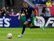 After sustaining an apparent muscle injury in Brazil’s friendly defeat to France on Thursday, Raphinha is poised to have tests.