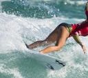 Alessa Quizon celebra el título en el Pichilemu Woman's Pro