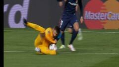 Atlético claimed a penalty for a Piqué handball