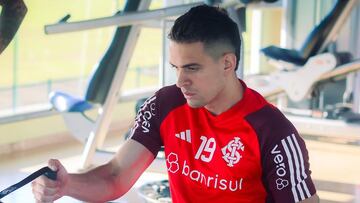 Inter pide a demorar el viaje de Borré a la Selección.