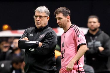 Edson Álvarez reveals more problems with Tata Martino’s Mexico side