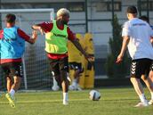 Junior Fernandes tiene nuevo club