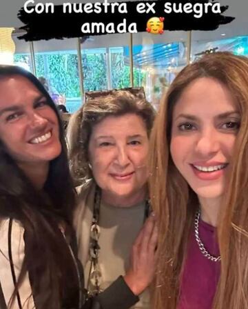 Shakira y la madre de Antonio de la Rúa.