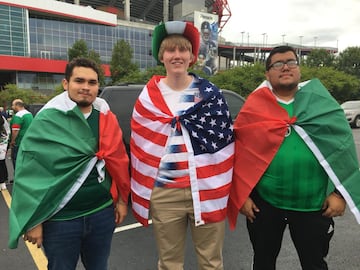 La afición llena de color el Nissan Stadium para el TeamUSA vs Tri